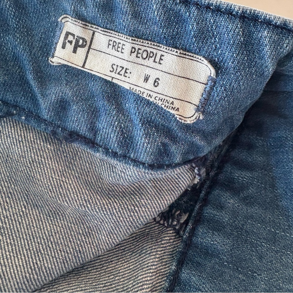 Free People Blue Denim Skirt size W6 - Picture 5 of 9